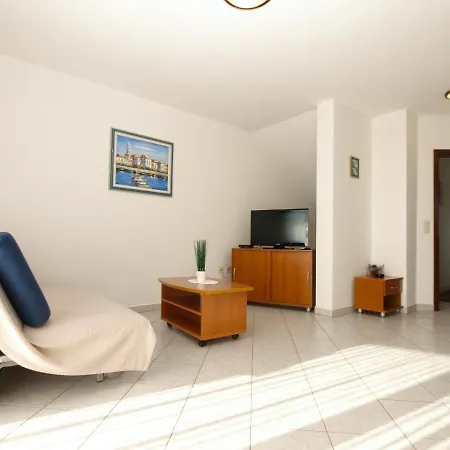 Apartment Mira 1978 Poreč