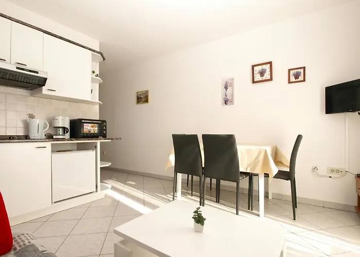 Apartamento Mira 1978 Poreč
